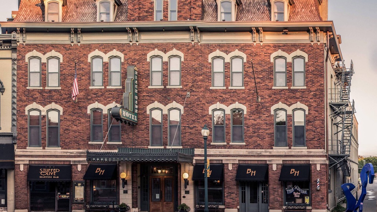 Cedar Falls Community Main Street Hotel | The Black Hawk Hotel