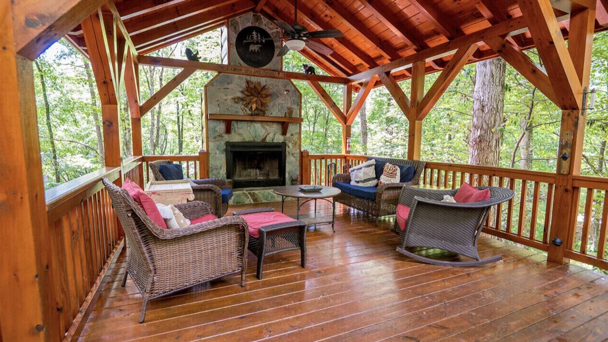 Ellijay Cabin | The Blissful Bear Cabin