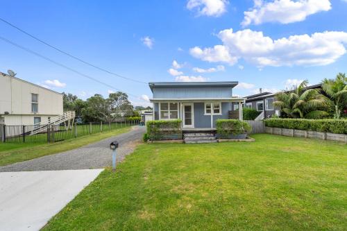 Waihi Beach House | The Blue Cottage - Waihi Beach Holiday Home