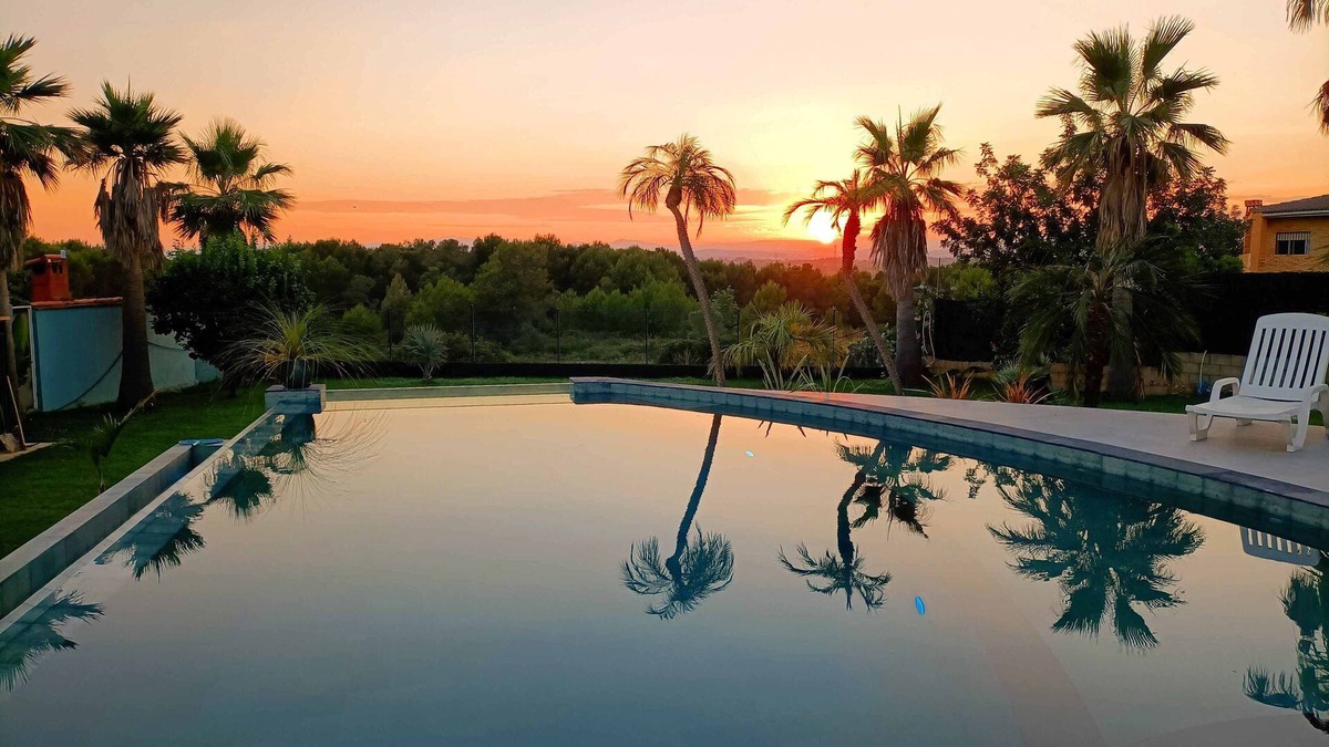 Turis Ski Chalet | The Blue Diamond Villa-25min From Valencia