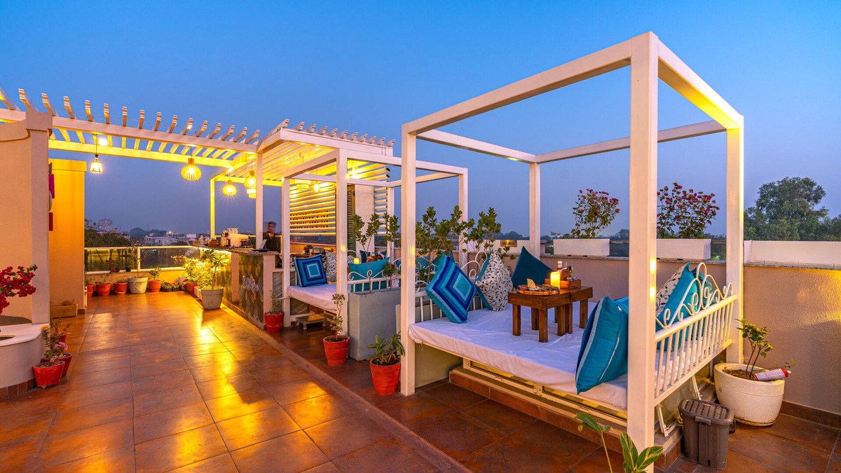 Bundi Hotel | THE BLUE DOOR