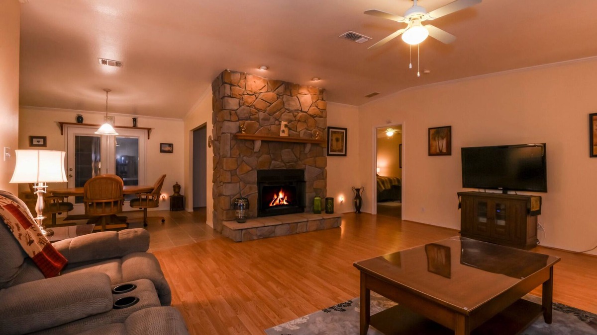 Homosassa House | THE BLUE NILE! Your Florida Fun is Calling. Vacation, Leisure or Business