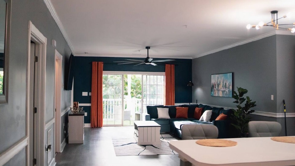 Charlotte Condo | The Blue Oasis- Charming 2-bedroom condo in cool Charlotte with AC, WiFi