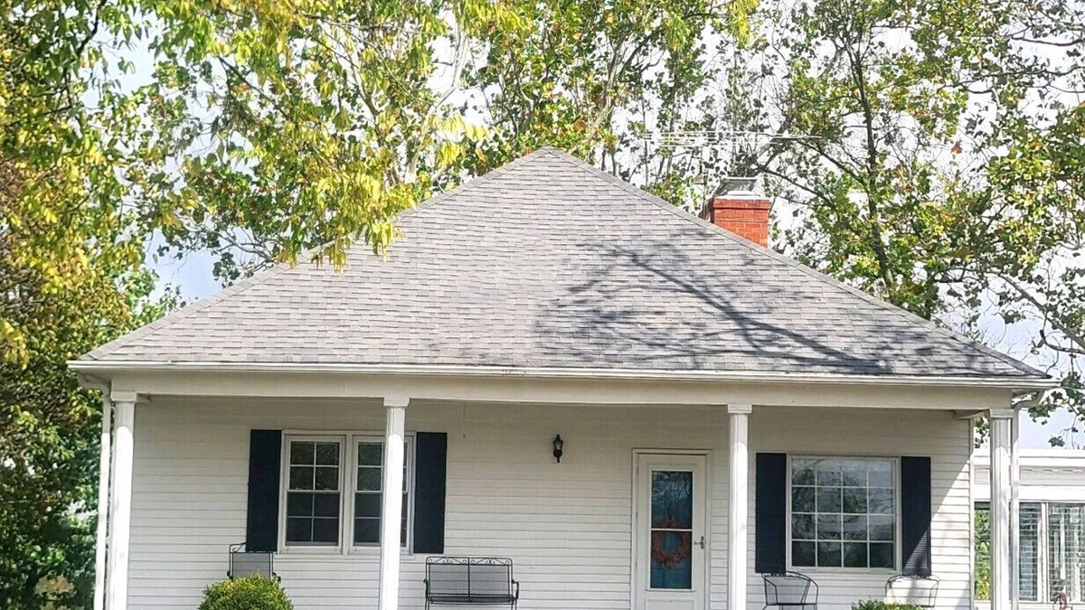 Dry Ridge Other | The Bluebell Farmhouse/The Ark 8.6 miles/Walmart 3 miles/Very private/CLEAN!