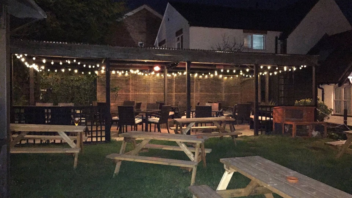 Desford Bed & Breakfast | The Bluebell Inn and Lodge