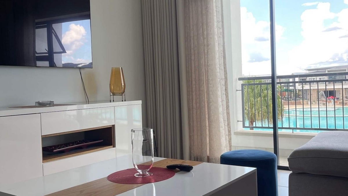 Tshwane Apartment | THE BLYDE with the famous lagoon facing unit which offers a view to die for.