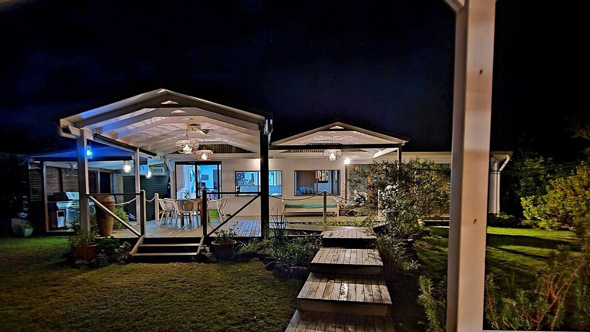 Lake Conjola House | The Boardwalk - tranquil setting by the water