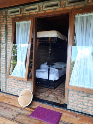 Balige House | The Boat Homestay and Spa
