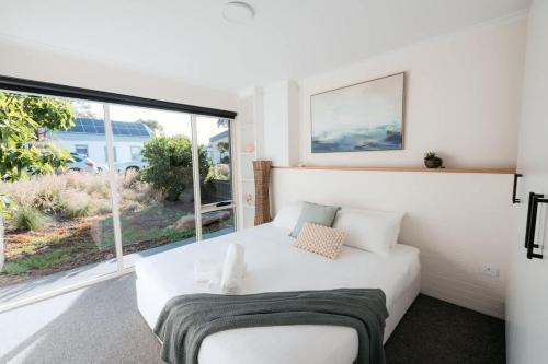 Goolwa House | The Boat House Central Location