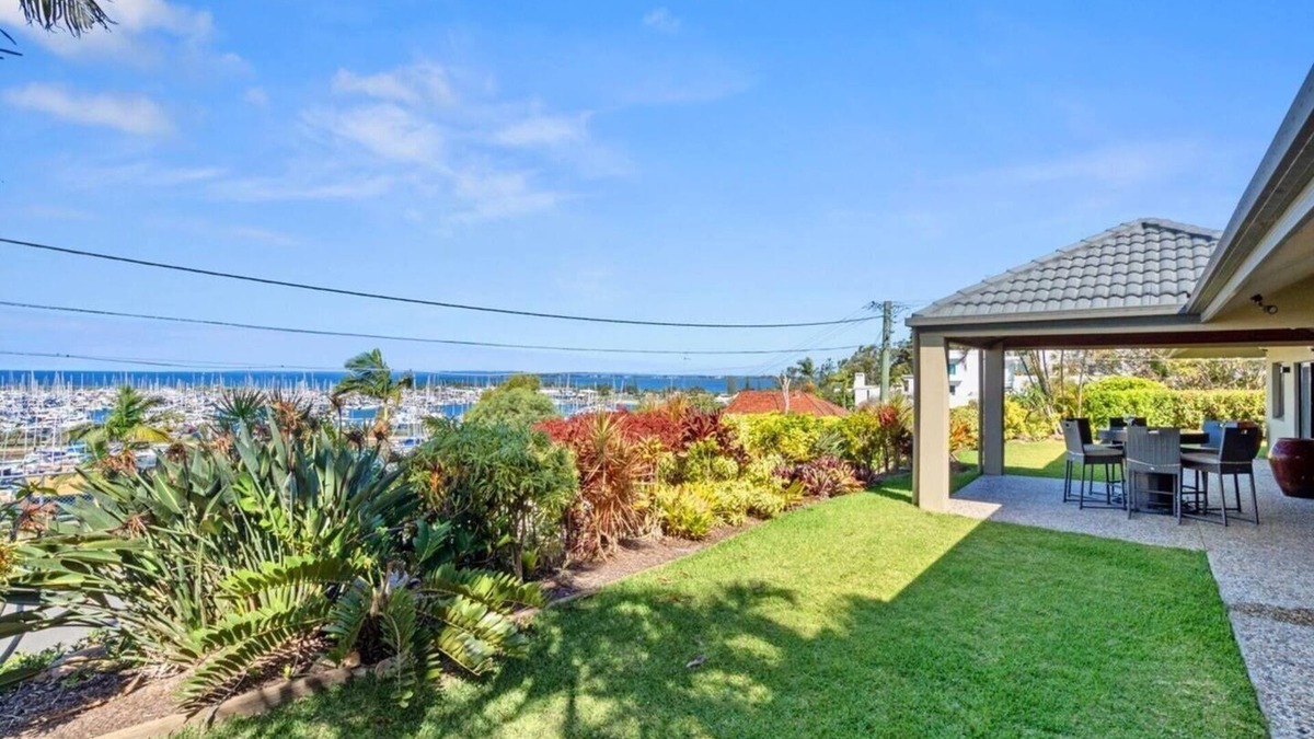 Manly House | The Boat House - Luxury & Panoramic Harbour Views