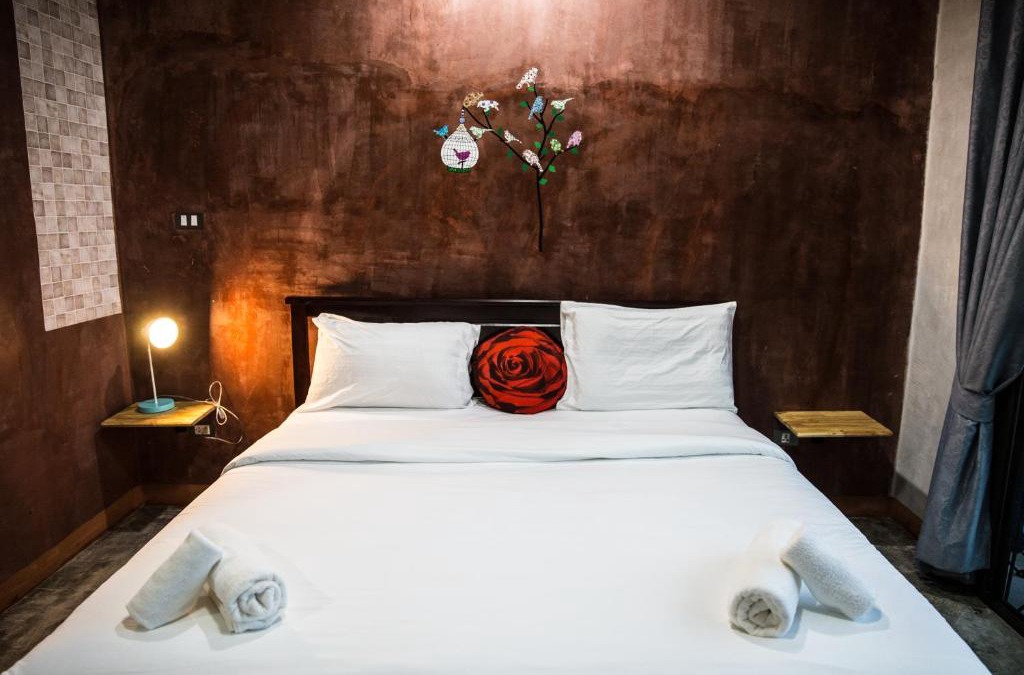 Ranong Resort | The Boat House