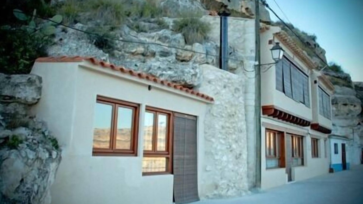 Alcala del Jucar Cottage | The Bodeguilla of Alcala del Jucar. Cottage for 6 people
