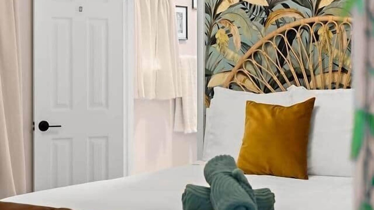 Downtown Orlando House | The Boho JungalownPrivate | HotTub I Downtown