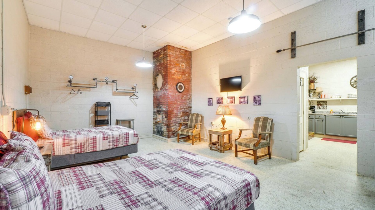 Briceville Apartment | ‘The Boiler Room’ - ATV-Friendly Briceville Gem!