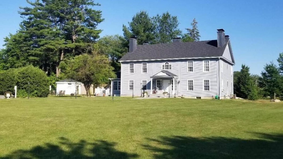 Warrensburg House | The Bond Inn Room #1