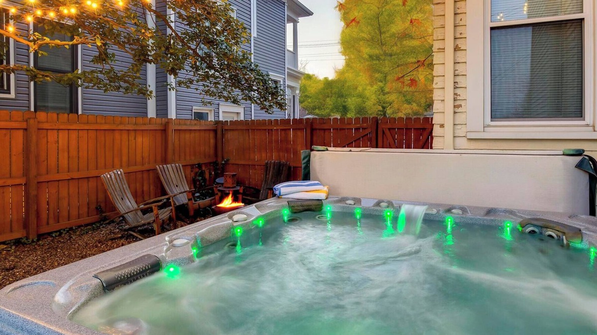 Bonnycastle House | The Bonnycastle Massive 6BR New Orleans Themed Speakeasy, Bourbon Game Room & Hot Tub & Playground