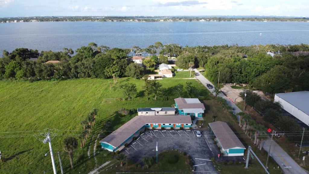 Rockledge Hotel | The Bonsai