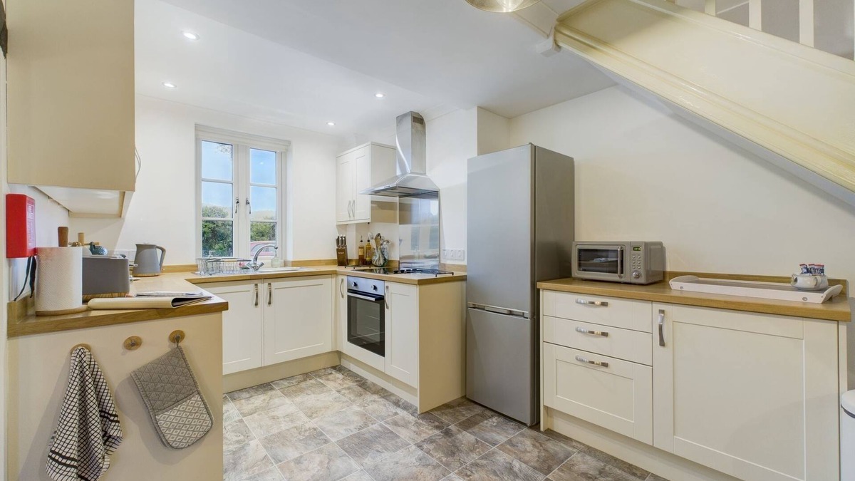Tarrington Cottage | The Booking Office, Stoke Edith Station, Hereford
