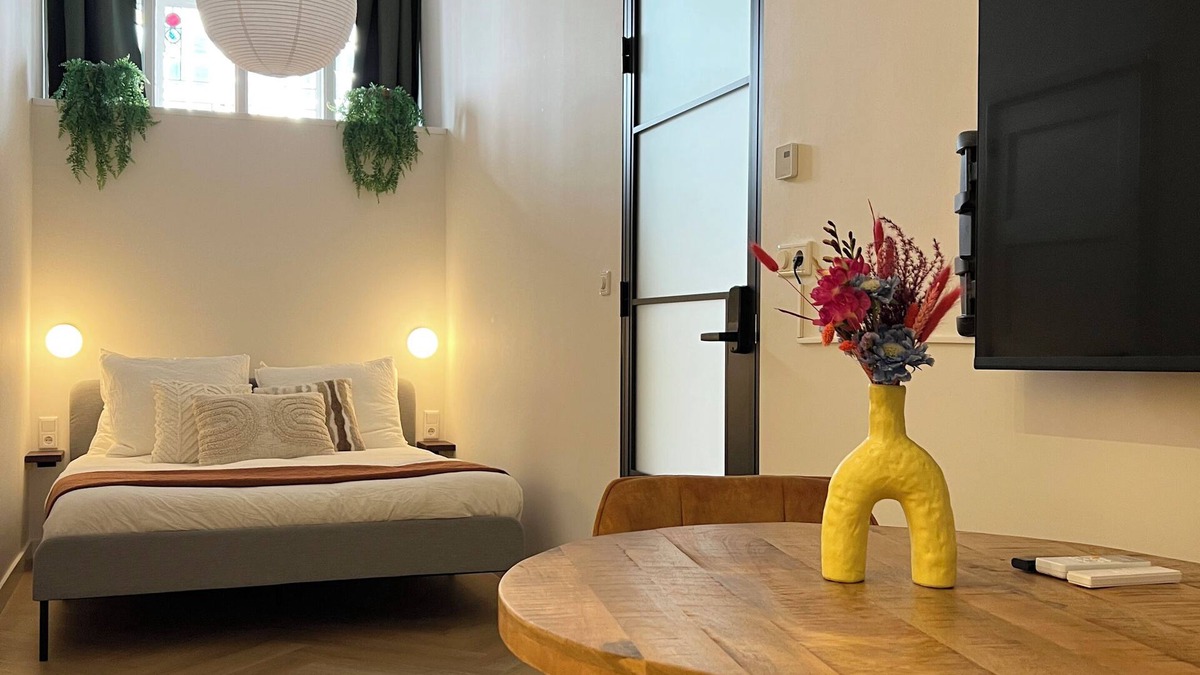 Dordrecht Apartment | The Boutique City Nook