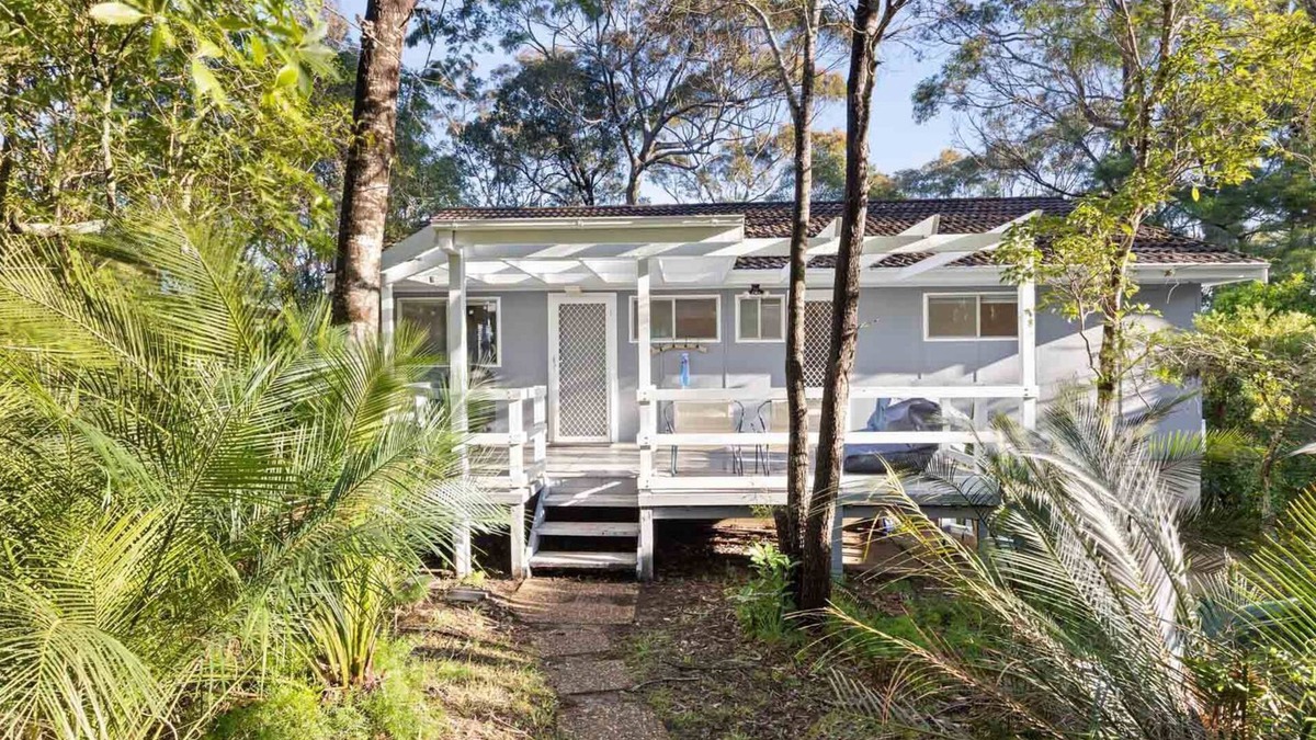 Mossy Point House | The Breezy Perch. Gorgeous cottage