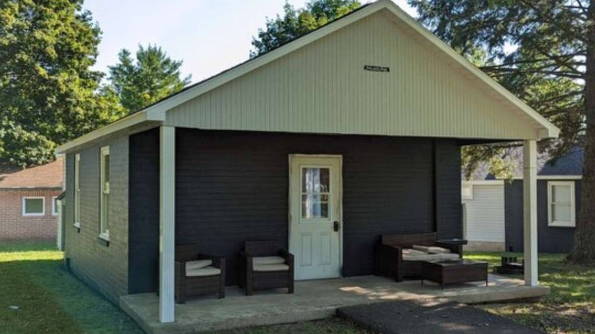 Milroy Cabin | The Bridal Suite - Hartman Center