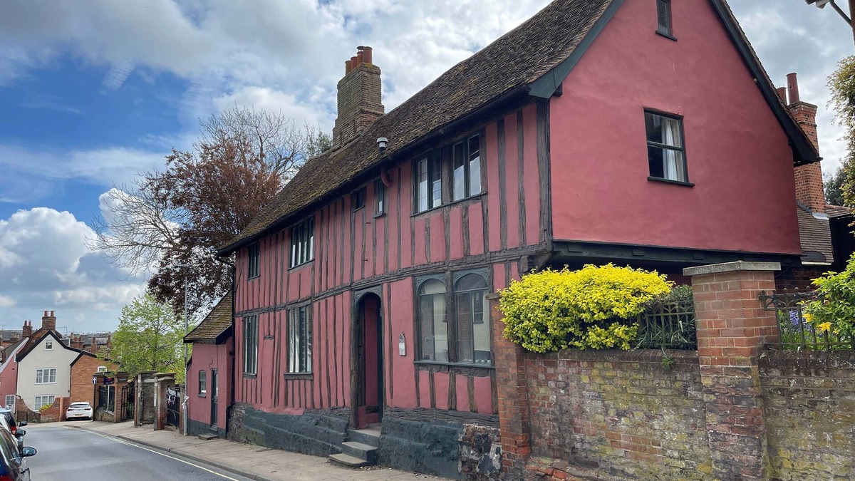 Martlesham Heath Cottage | THE BRIDEWELL, pet friendly, with open fire in Woodbridge