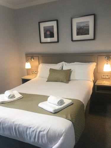Wicklow Bed & Breakfast | The Bridge Tavern