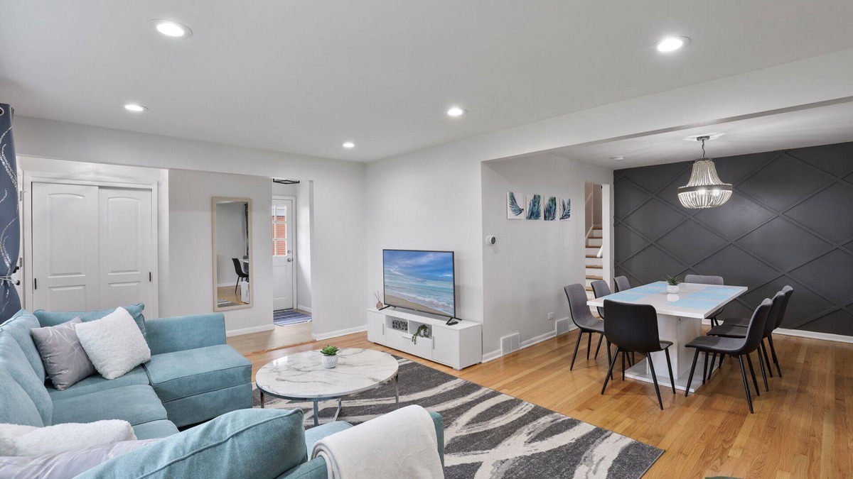 Brookfield House | The Brookfield Breakaway w/Game Room