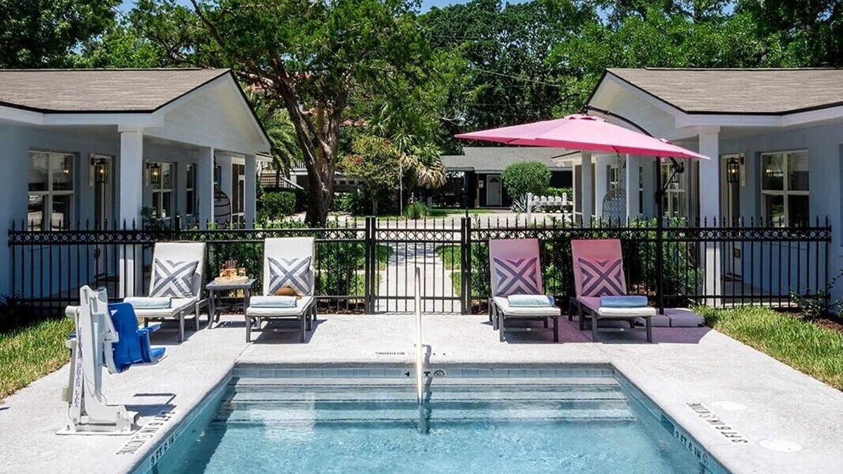 Saint Simons Island Condo | The Bungalows at St. Simons Park #634 - Stylish 2 Bedroom Beach Retreat Just Steps to Everything