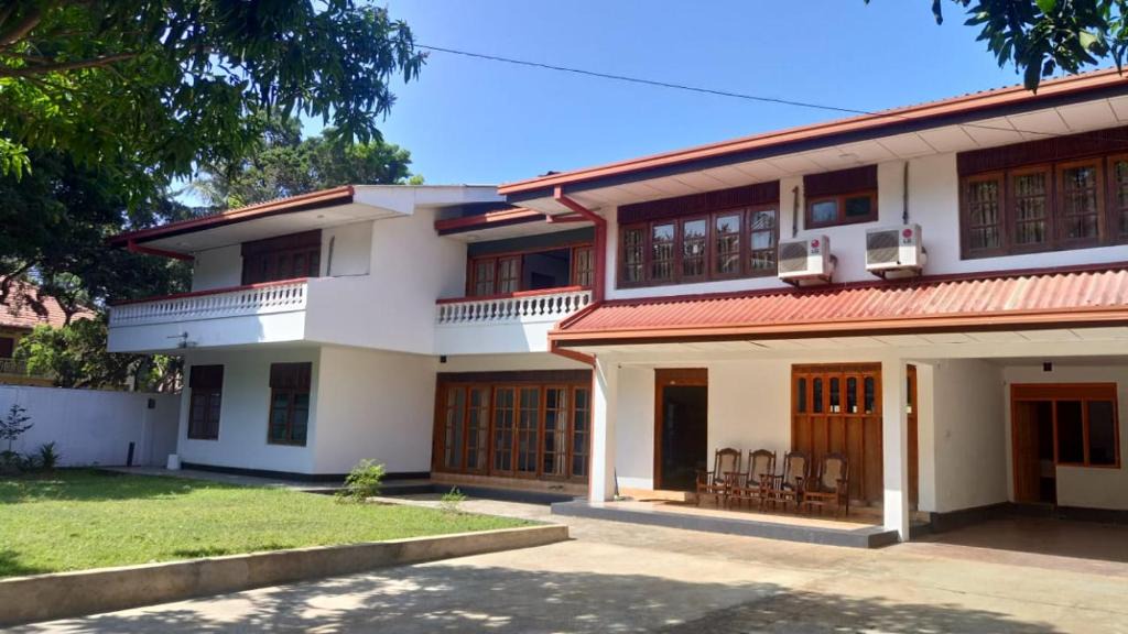 Hambantota Bed & Breakfast | The Bungalow Hambantota