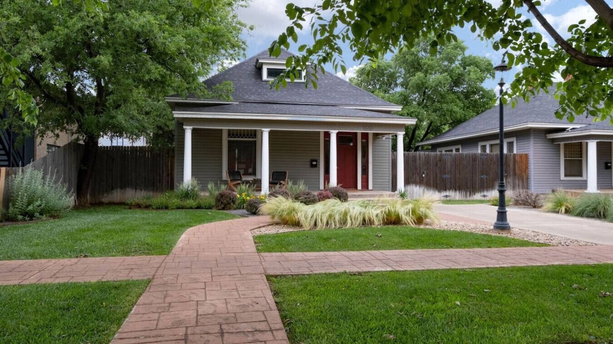 Amarillo House | The Bungalow in Amarillo