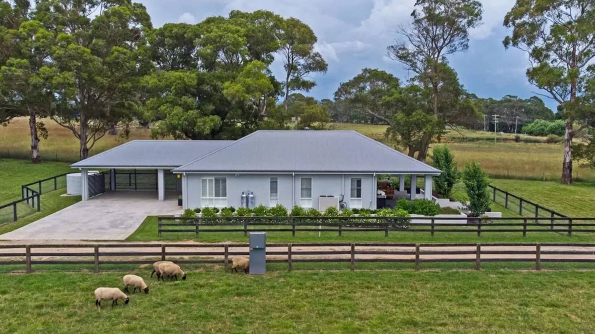 Exeter House | The Bunkhouse - quality, contemporary home