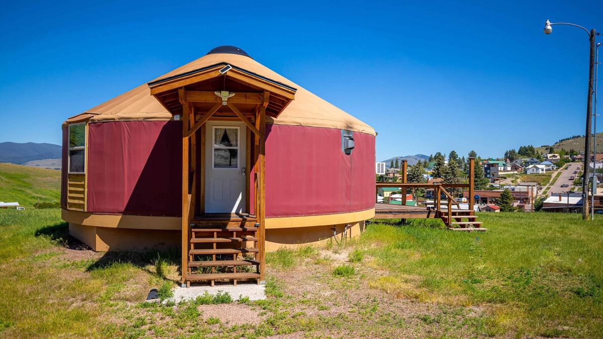 Philipsburg House | The Burg Yurt - Historic Downtown Philipsburg