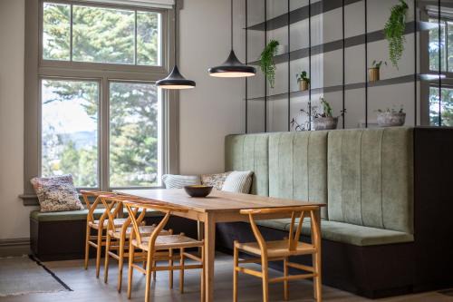 Dunedin City Centre Apartment | The Burlington Luxury Octagon Apartment
