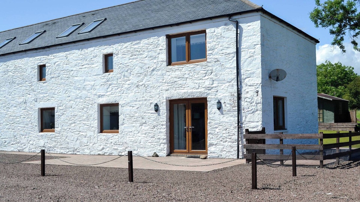 Castle Douglas Cottage | The Byre @ Camp Douglas