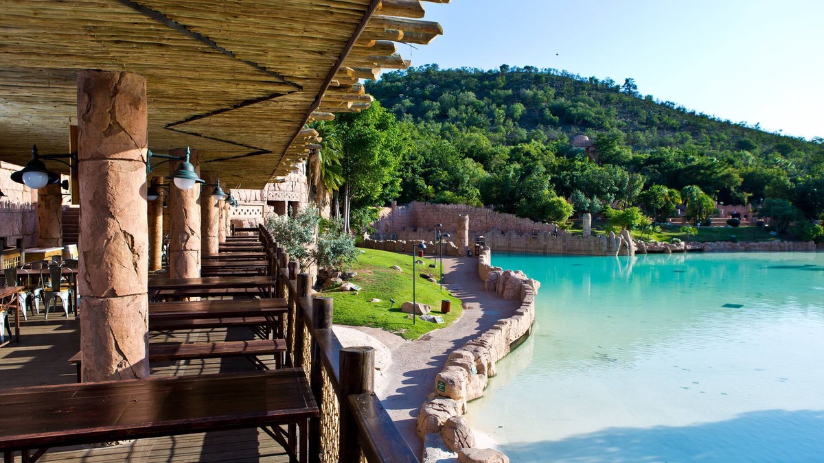 Sun City Hotel | The Cabanas Hotel at Sun City Resort
