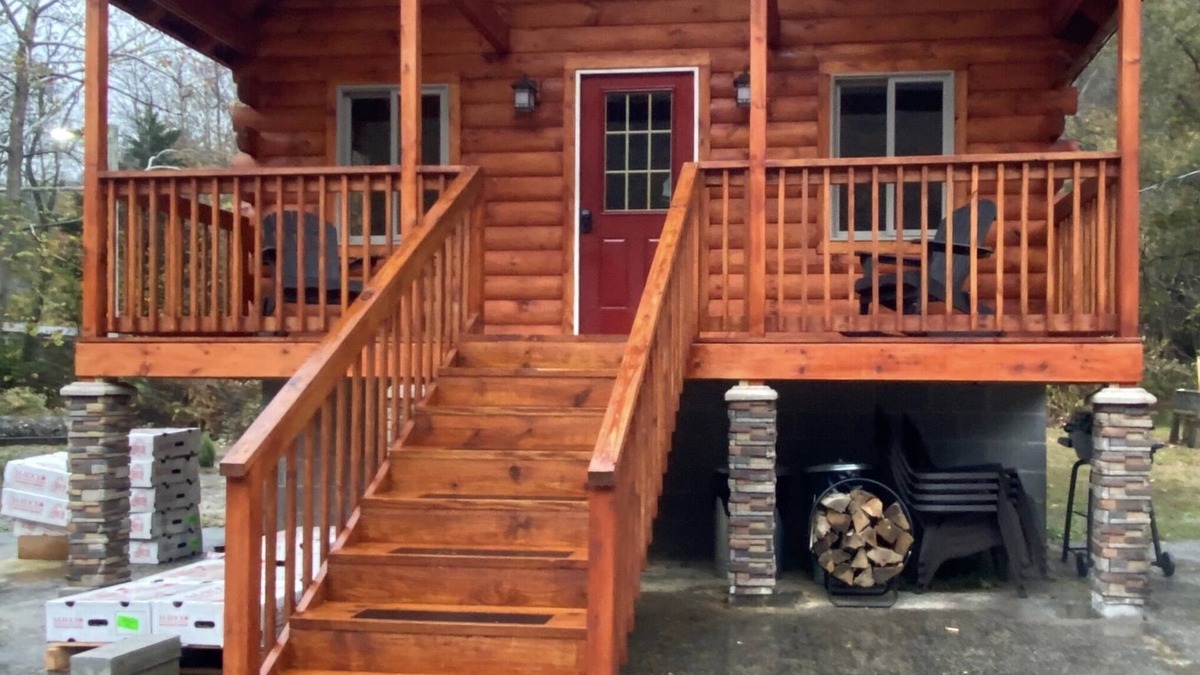 Gilbert Cabin | The Cabin at Main Street Lodging
