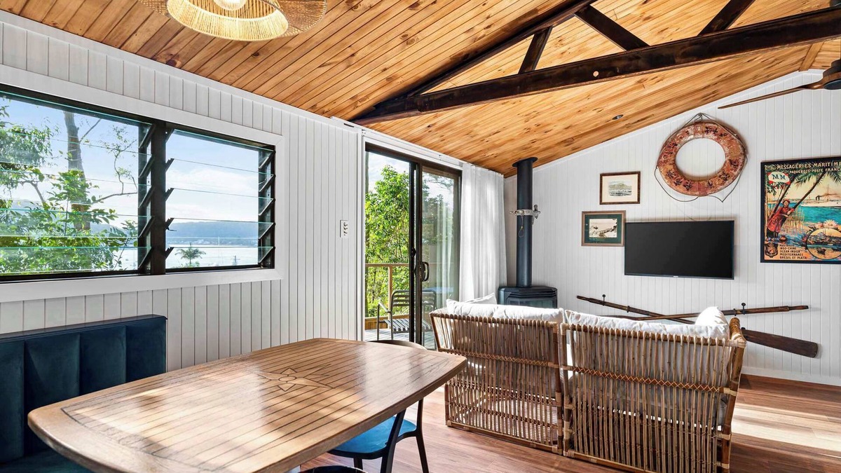 Pretty Beach Central Coast Cabin | The Cabin by Coast Hosting