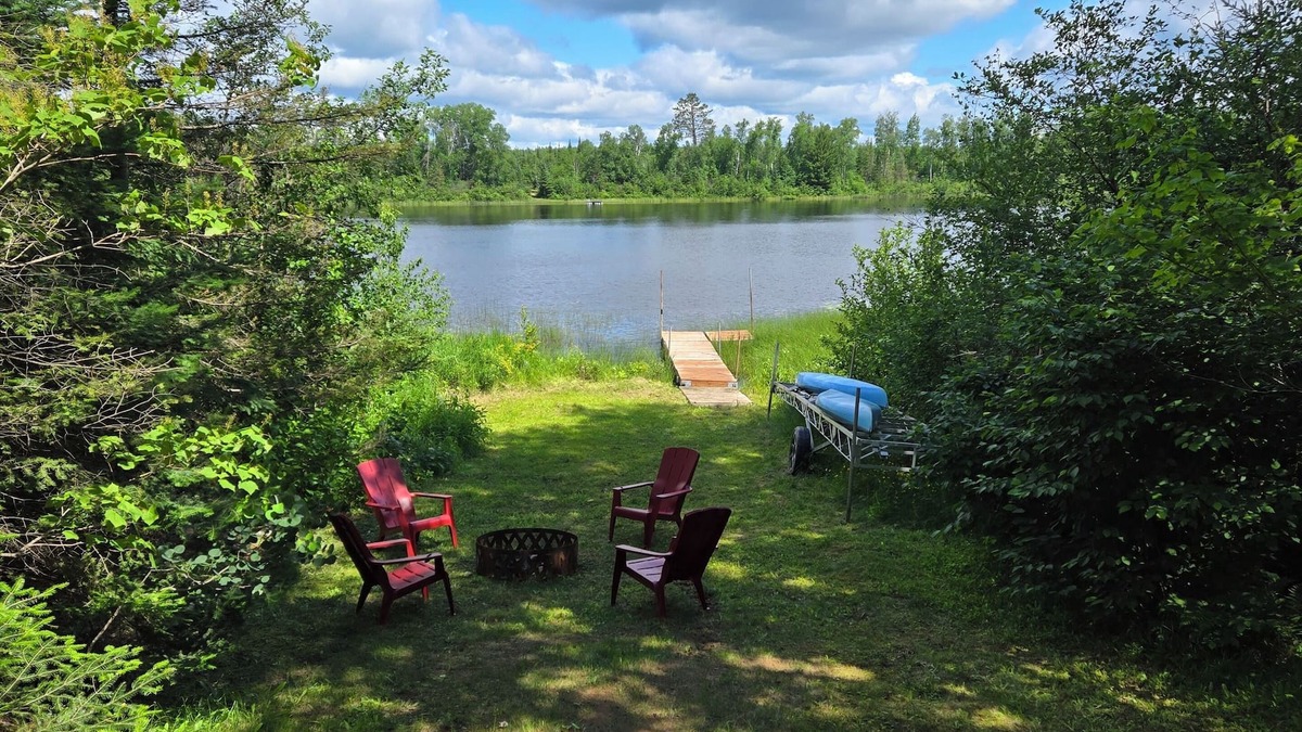 Duluth Cabin | The Cabin on Bergen Lake