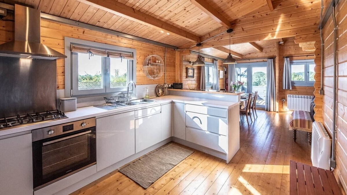 Woodbridge Cabin | The Cabin, Parham