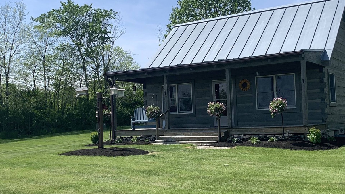 New Castle Cabin | The Cabin.