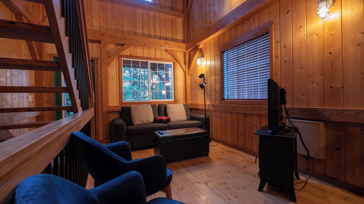 Ucluelet Cabin | The Cabins - 2 Bedroom - Rainforest Starboard Side!