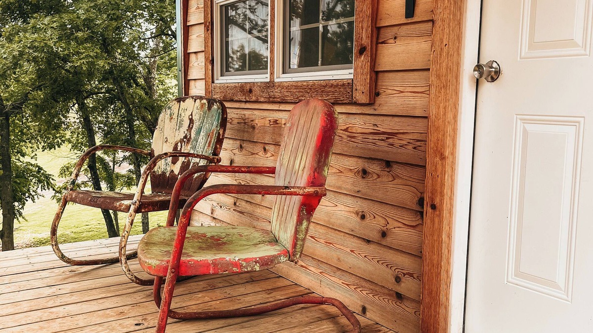 Iron Post Cabin | The Cabins at Bent Pine Ranch ~ Cabin #1