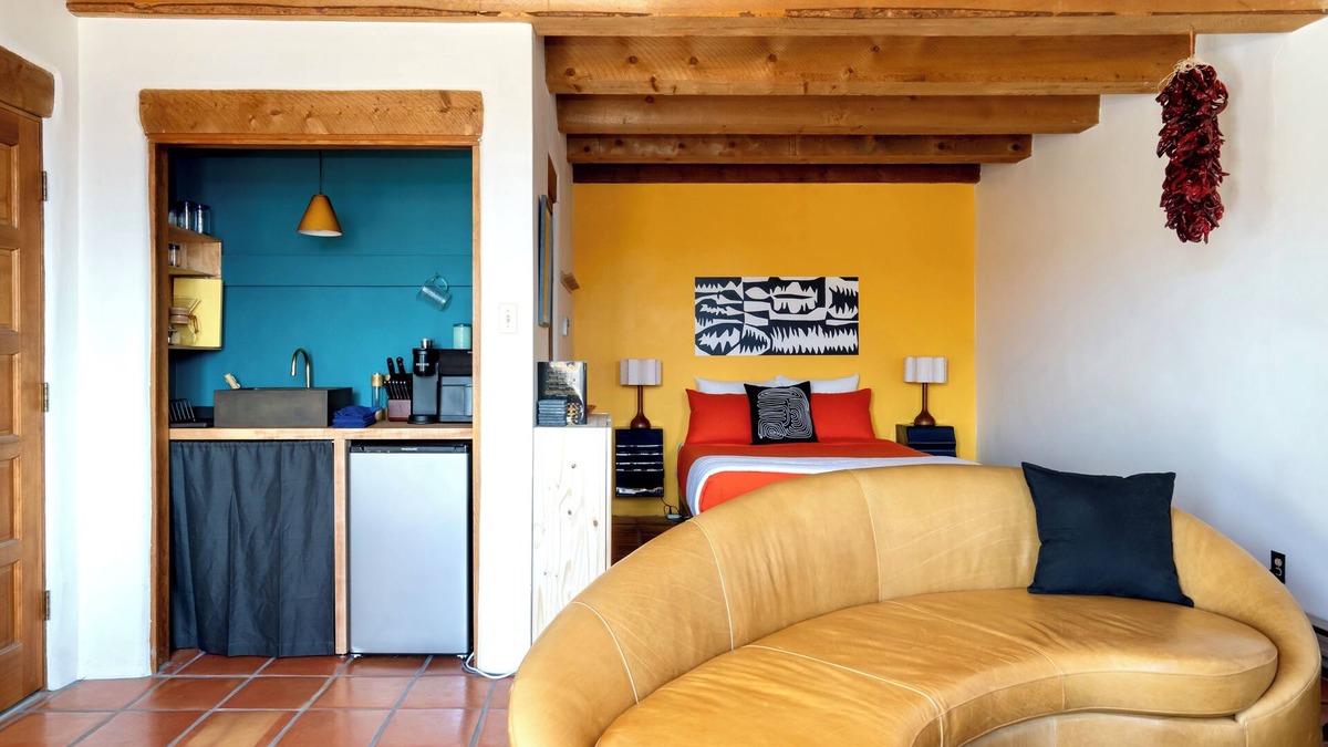 Arroyo Seco Apartment | The Cactus Studio - 15min to Ski Valley