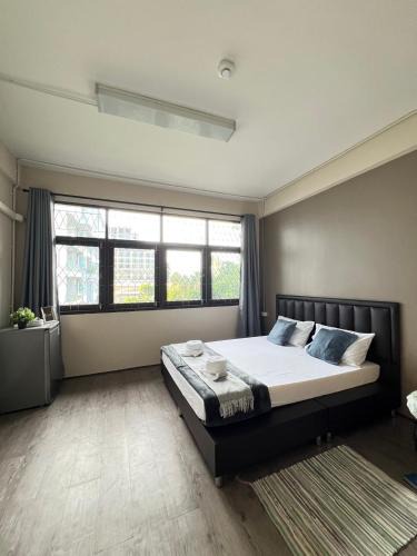 Chong Nonsi House | The Cage Suites