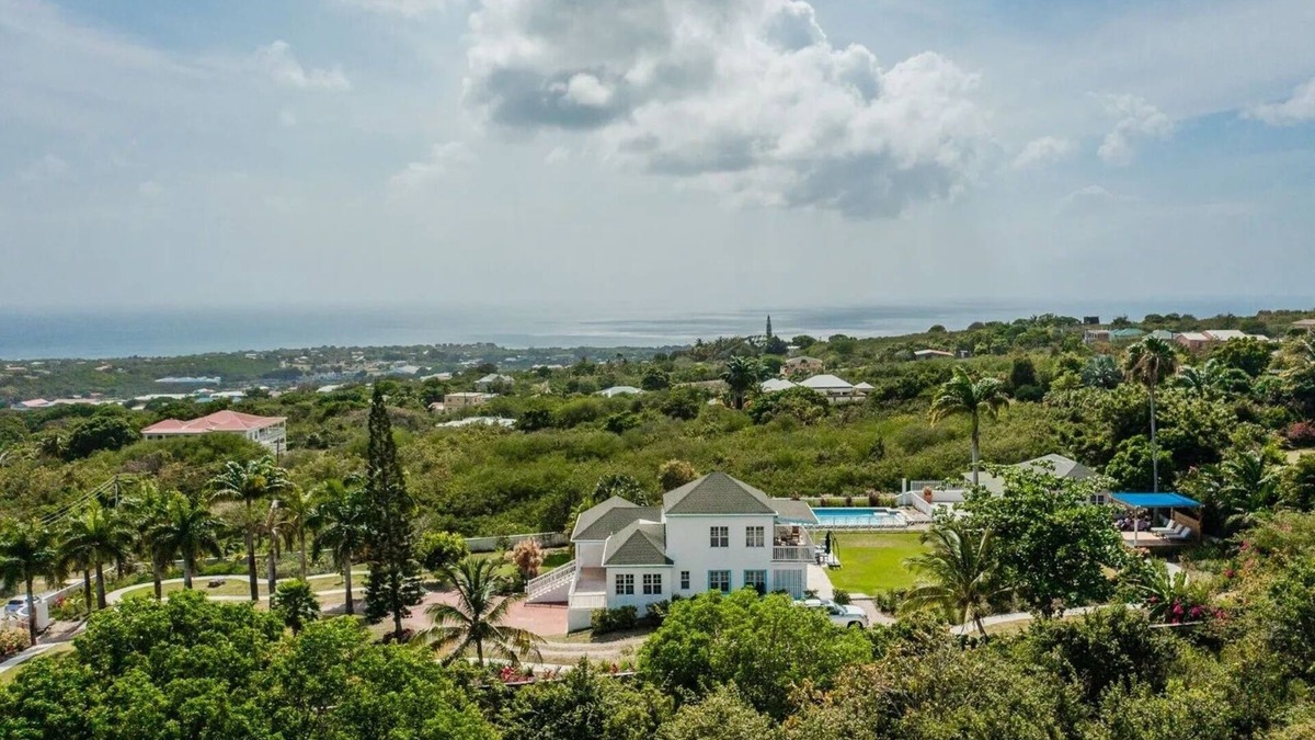 Charlestown Villa | The Captain's House 3 Bed Villa with pool, gardens, peak & ocean views