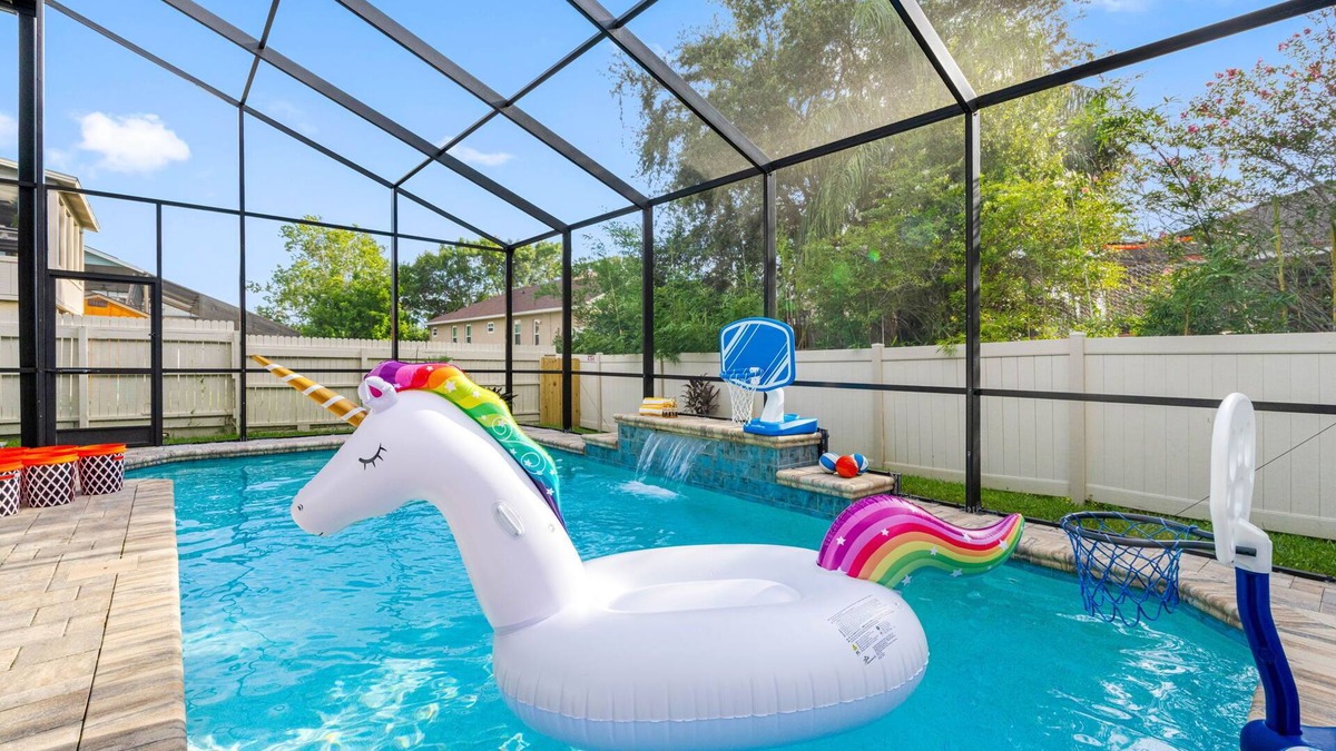 Palm Harbor House | The Cardinal Cove | Spacious Palm Harbor Retreat