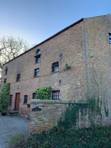Bilbrough Apartment | The Carriage House, Bilbrough York Sleeps 24