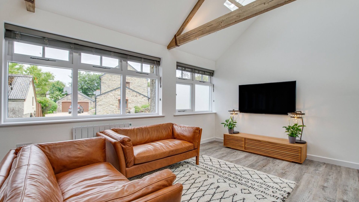 Mitchell House | The Cart House - One Bedroom House, Sleeps 2