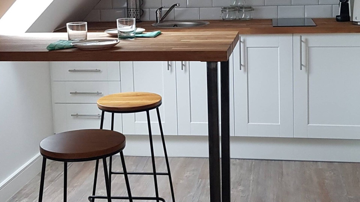 Birch Apartment | The Cartlodge, Birch, Colchester Peaceful Village Accommodation With Parking